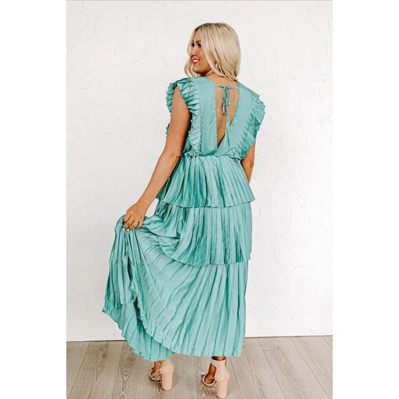 NEW! Impressions Seeking Champagne Pleated Maxi Dress, NWT, Size Large - Picture 5 of 5